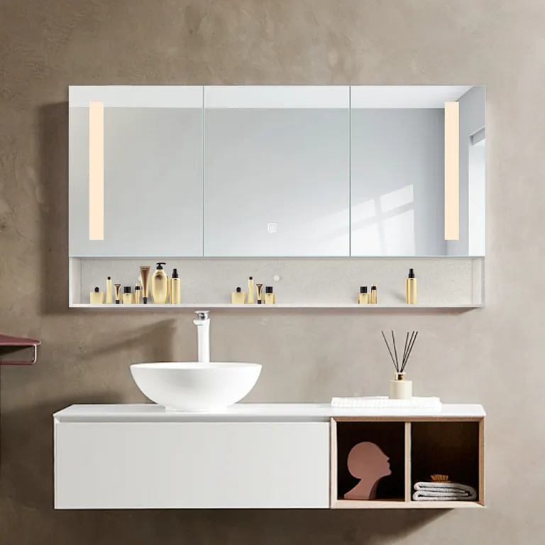 Moderner wandmontierter LED-Spiegelschrank mit offenem Regal